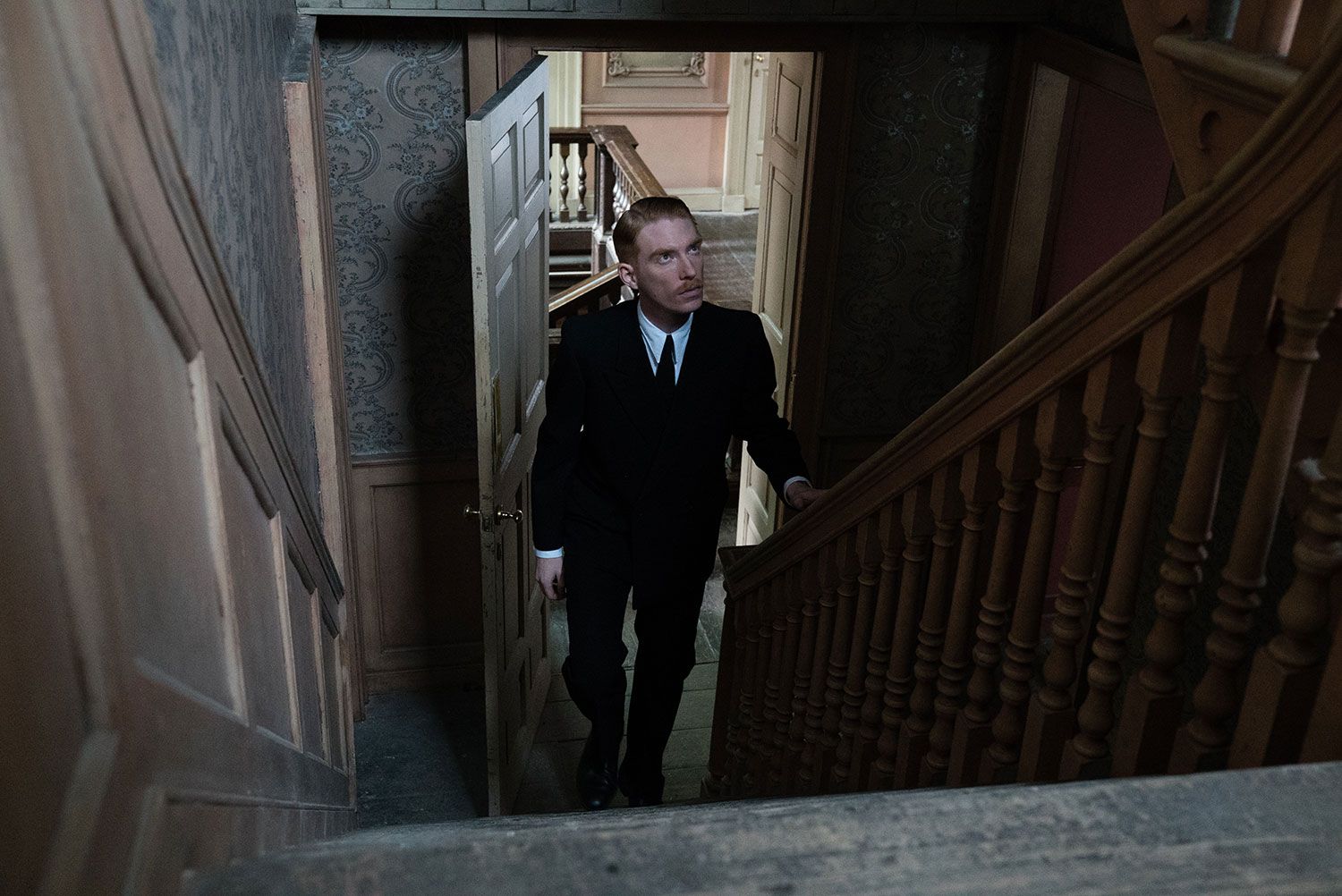 Domnall Gleeson stars as “Dr. Faraday” in director Lenny Abrahamson’s THE LITTLE STRANGER, a Focus Features release. Credit: Nicola Dove / Focus Features